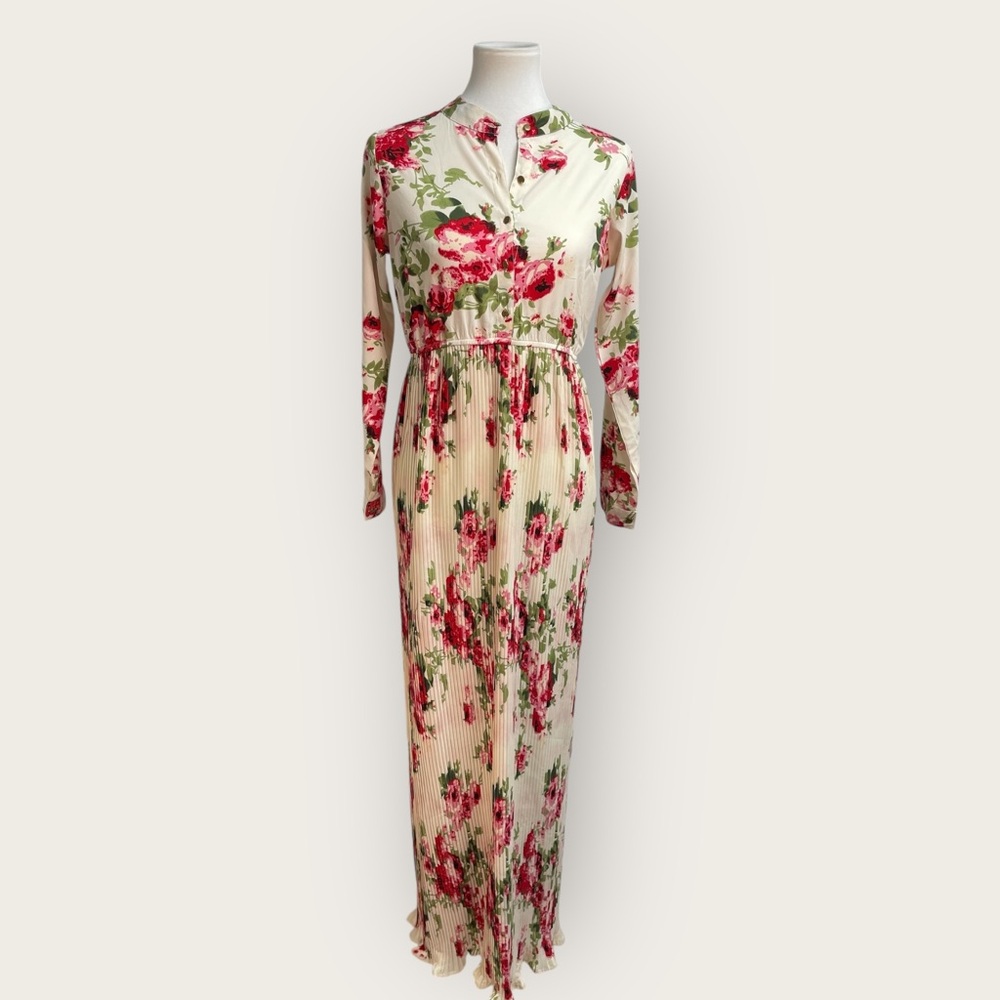 Floral maxi dress, size medium. Cream off white, pink red. Long sleeves pleated